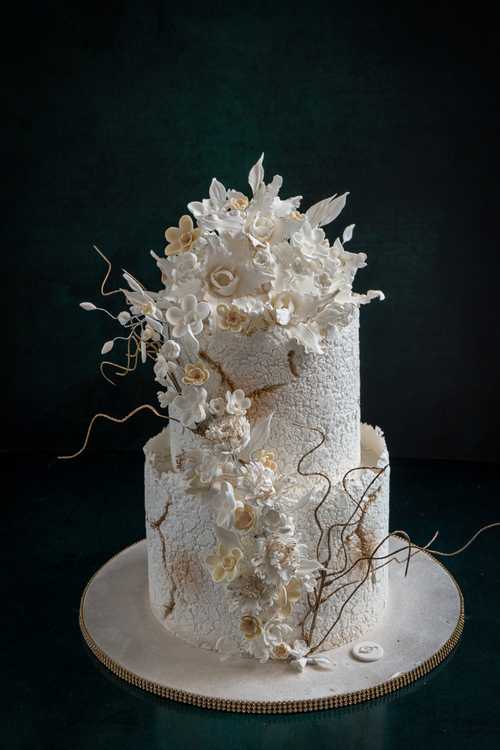 White wedding cake