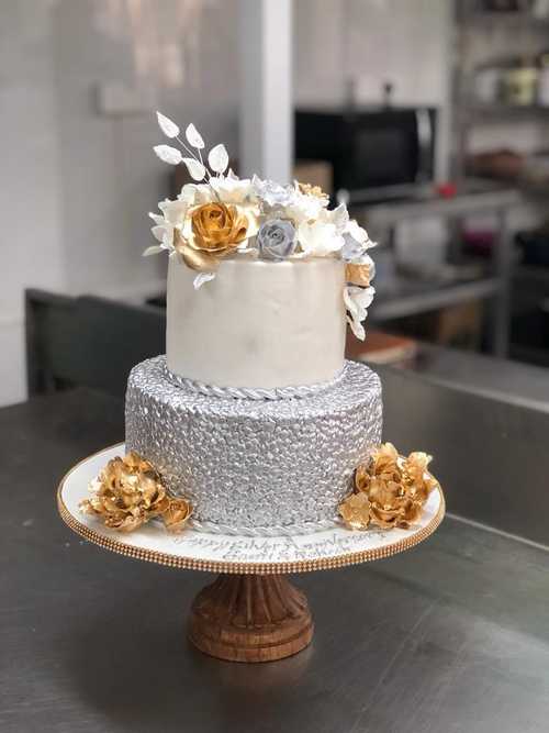 Custom-Wedding-Cake-Online