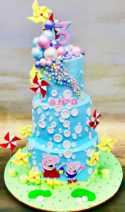 Cake Peppa Pig Theme